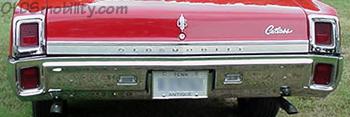 F-85/Cutlass trunk trim was not blacked out